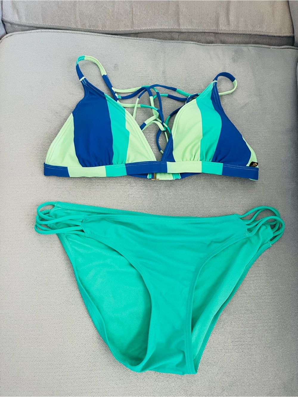 La Vie En Rose  Striped Bikini Set - Women's Swim